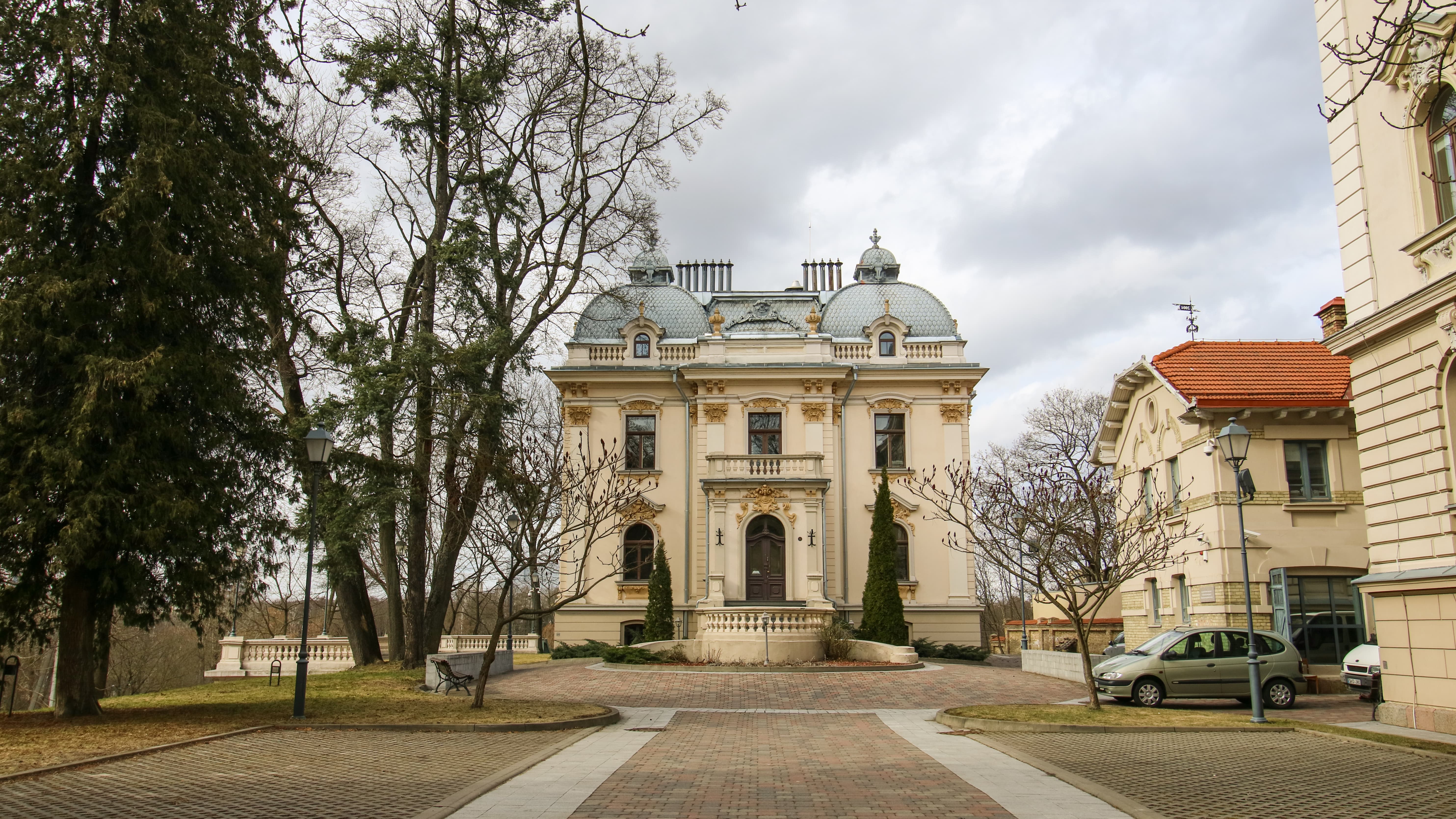 EXPLORING VILNIUS TOP 10 ARCHITECTURAL SITES