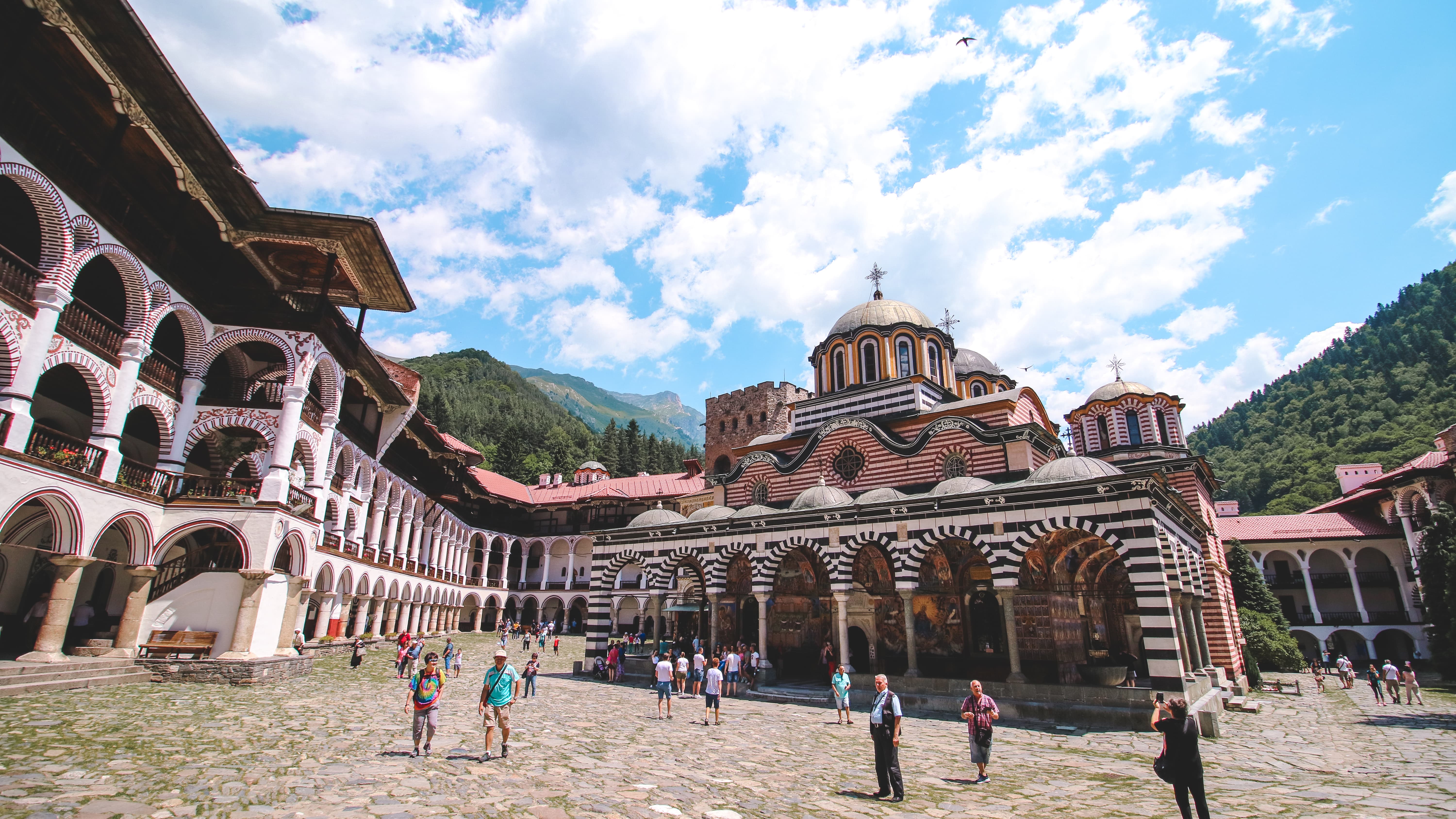 DISCOVER BULGARIA: BEST THINGS TO DO
